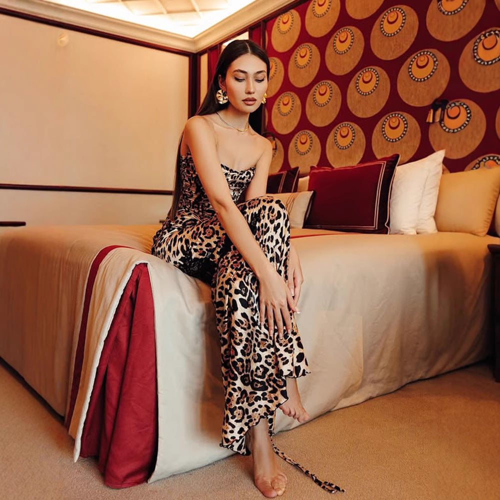 Damen Maxikleid mit asymmetrischen Cut-Outs und glamourösem Leopardenmuster R&B