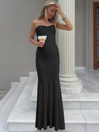Damen Elegantes Abendkleid mit raffiniertem Cut-Out und fließendem Saum R&B