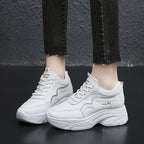 Damen Sportliche Sneakers mit modischer Plateau-Sohle und atmungsaktiver Obermaterialstruktur R&B