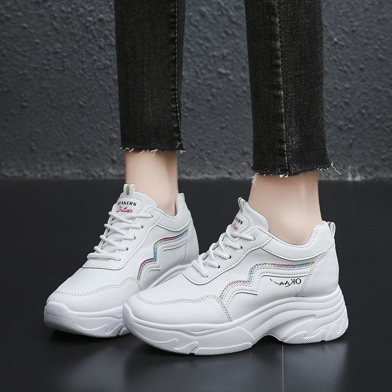 Damen Sportliche Sneakers mit modischer Plateau-Sohle und atmungsaktiver Obermaterialstruktur R&B
