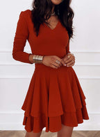 Damen V-Ausschnitt Minikleid mit voluminösen Rüschensaum R&B