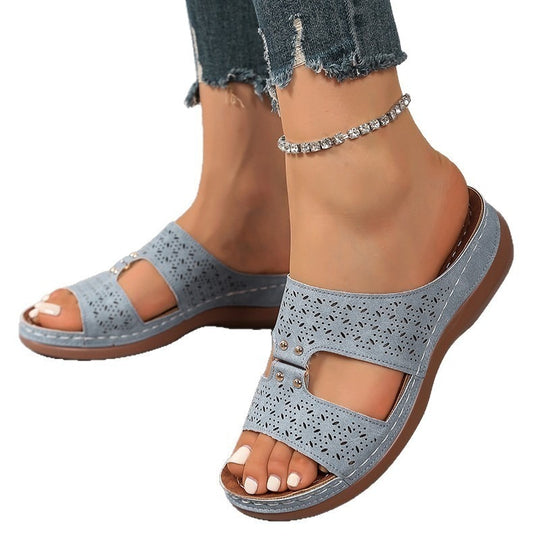 Damen Komfort-Sandalen mit perforiertem Obermaterial und gepolsterter Fußbettung R&B