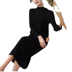 Damen Strickkleid mit feiner Rippstruktur und hohem Kragen R&B