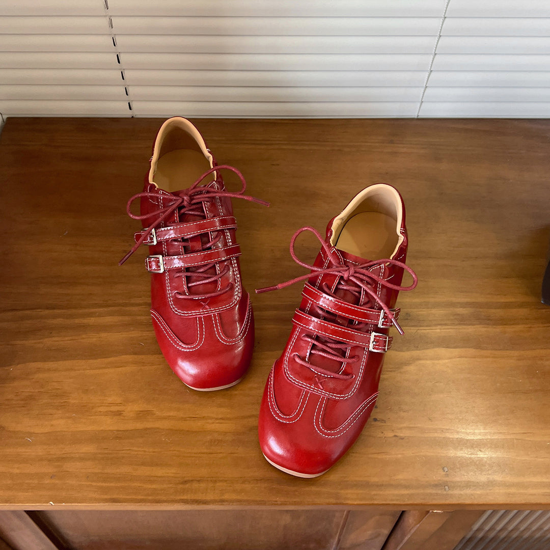 Damen Sportliche Lederschuhe mit modischen Schnürdetails R&B