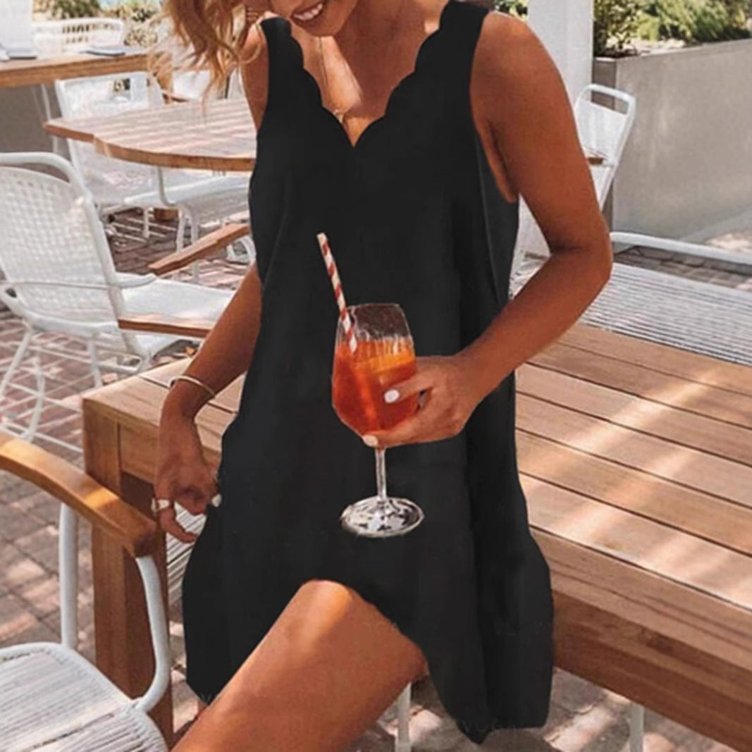 Damen ärmelloses Freizeitkleid mit modischem Wellen-Ausschnitt Heidi-Mode