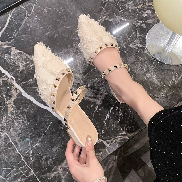 Damen elegante Mules mit modischen Riemen und geschmackvollen Stud-Akzenten R&B