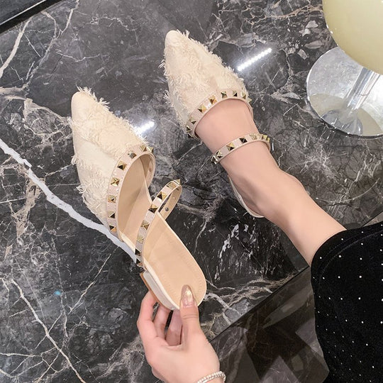 Damen elegante Mules mit modischen Riemen und geschmackvollen Stud-Akzenten R&B
