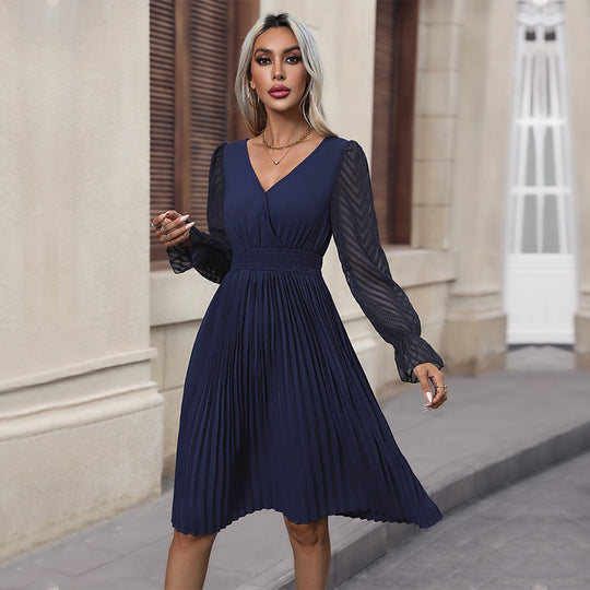 Damen Plissiertes Midi-Kleid mit Transparent em Spitzenärmeln und eleganter Taillierung R&B
