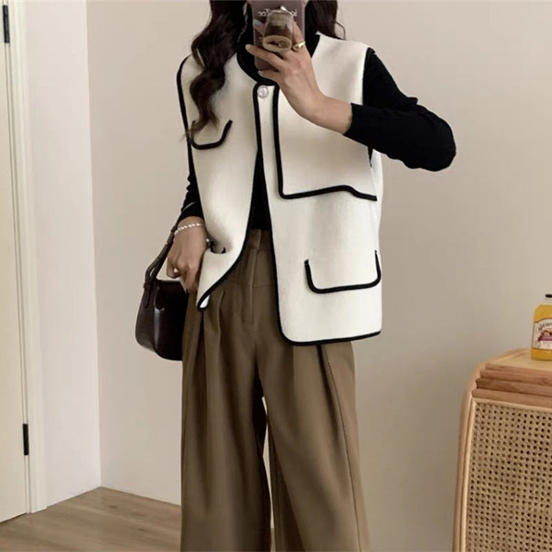 Damen Stilvolle Weste mit kontrastierenden Taschen und Knopfdetails R&B