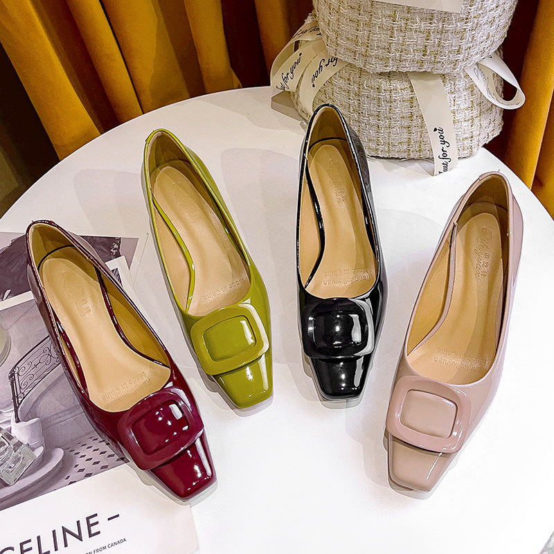 Damen elegante Pumps mit schickem Schmuckdetail und komfortablem Absatz