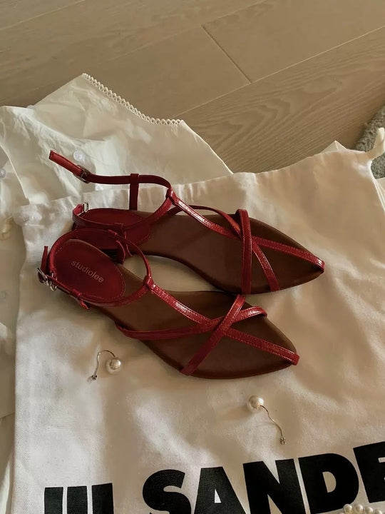 Damen elegante Sandalen mit geschwungenem Riemen und komfortablem Fußbett R&B