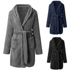 Damen Kuscheliger Fleece-Bademantel mit Kapuze und praktischen Taschen R&B