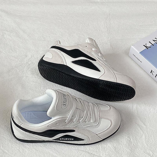Damen Retro-Inspirierte Sneakers mit atmungsaktivem Obermaterial R&B