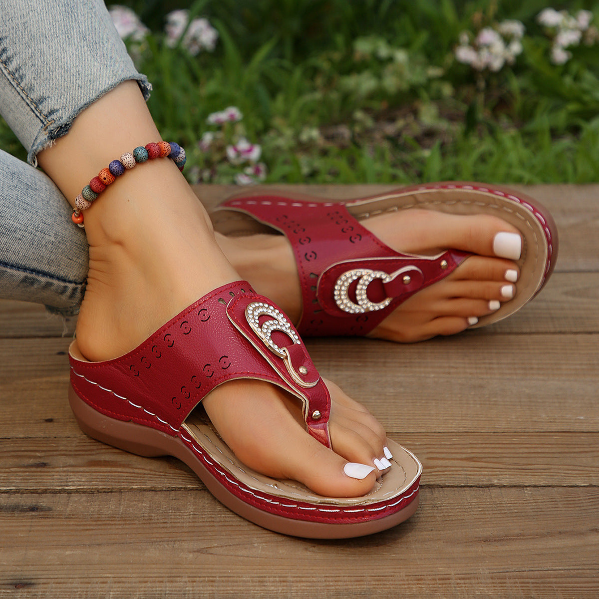 Damen Komfortable Zehentrenner-Sandalen mit modischem Glitzer-Details und ergonomischem Fußbett R&B