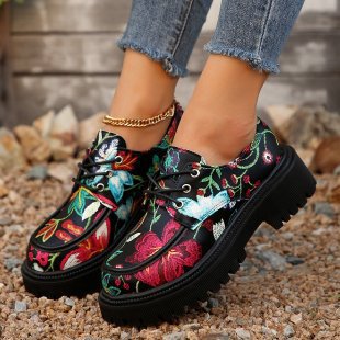 Damen Modische Loafers mit floralem Motiv und glänzenden Kettenakzenten R&B