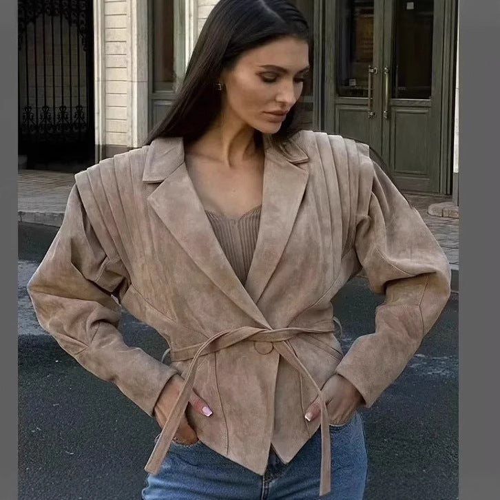 Damen Kunstleder-Bikerjacke mit strukturiertem Design und taillierbarem Gürtel R&B