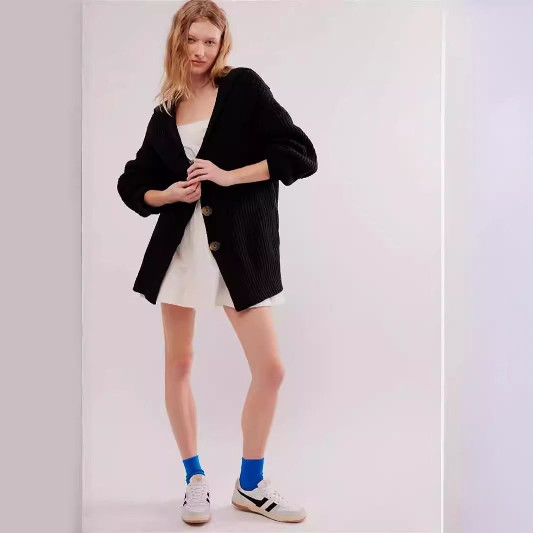 Damen Strickjacke mit eleganter Knopfakzentuierung und lässigem Schnitt R&B