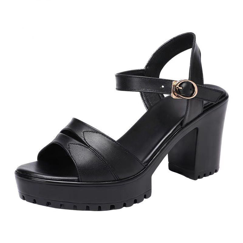 Damen Plateau Sandalen mit speziellen Riemen und rutschfester Sohle