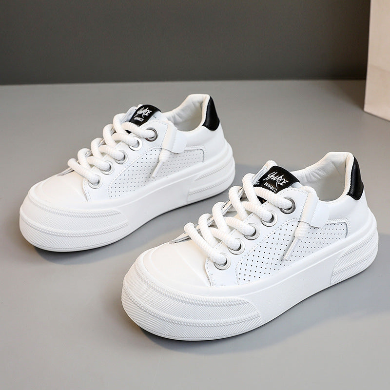 Damen Freizeitsneaker mit perforiertem Obermaterial und modischem Design R&B
