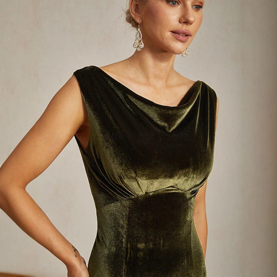 Damen Maxikleid aus samtigem Material mit elegantem Carmen-Ausschnitt R&B