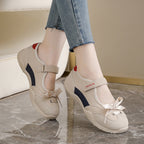Damen Sportliche Slipper mit modischem Riemendesign und praktischer Klettverschlusslösung R&B