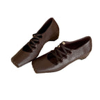 Damen Ballerinas mit einem innovativen Schnürdesign und komfortabler Einlegesohle