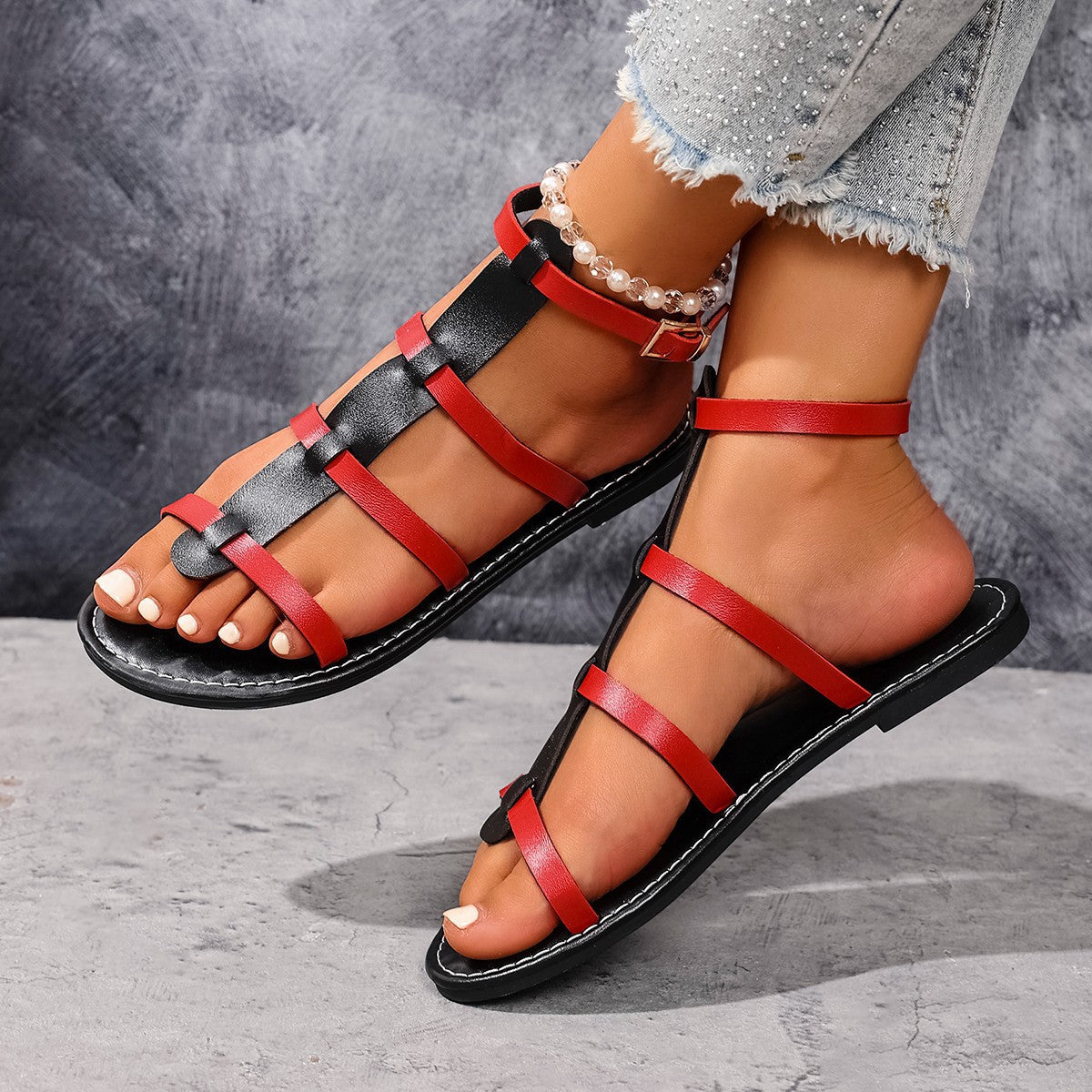 Damen Flauschige Riemchen-Sandalen mit komfortablem Fußbett und ergonomischem Design R&B