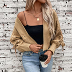 Damen modische Strickjacke mit voluminösen Ärmeln und Zopfmuster