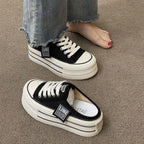 Damen Lässige Canvas-Sneaker mit strapazierfähigem Obermaterial und unverwechselbarem Design