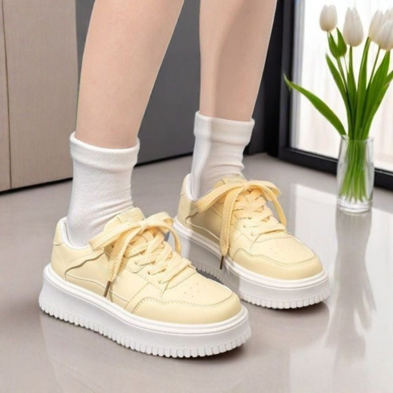 Damen Modische Sneakers mit dicker Sohle und atmungsaktiver Oberflächenstruktur R&B