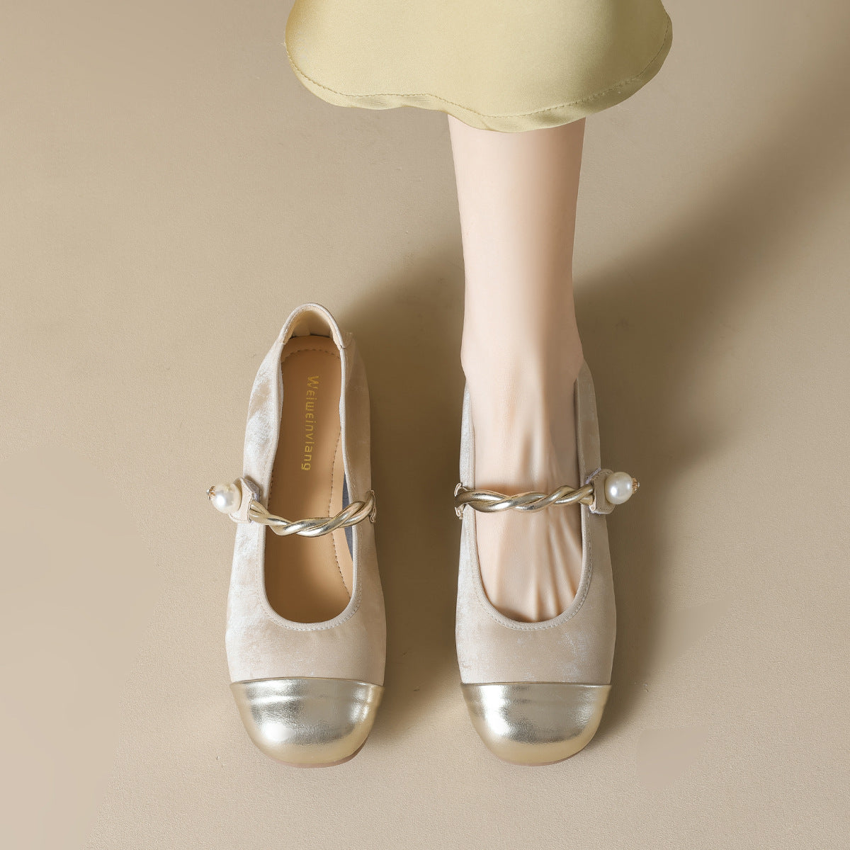 Damen Ballerinas mit elegantem Riemen und modischem Perlenschmuck