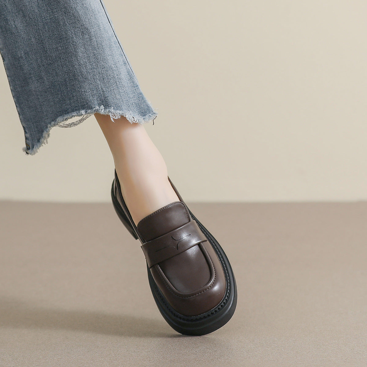 Damen Mokassins mit modischem Plateau und eleganter Schnalle