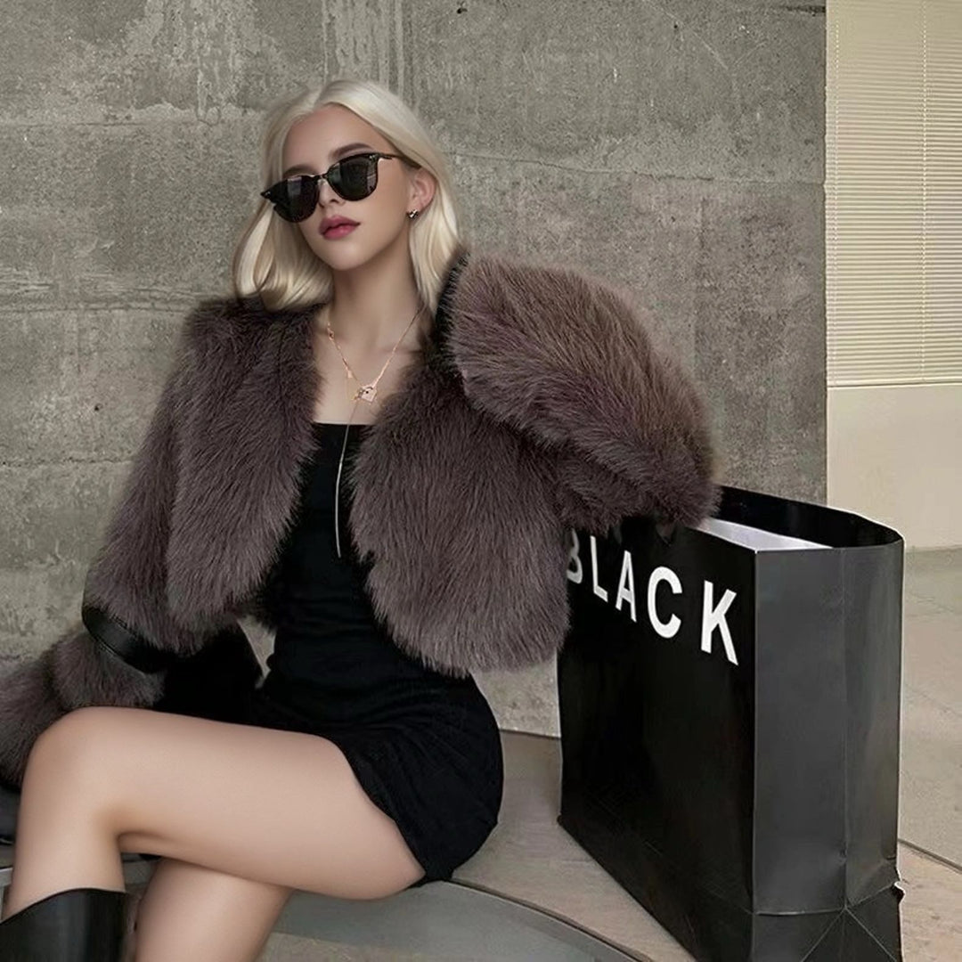 Damen Flauschige Schulterjacke mit weit geschnittenen Ärmeln R&B