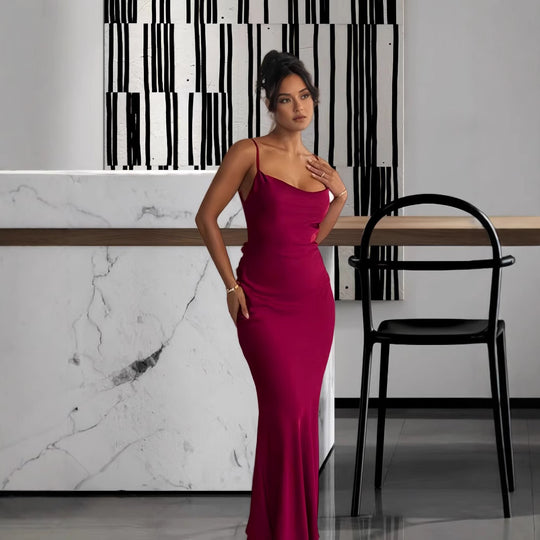Damen Elegantes Maxikleid mit schmalem Schnitt und verführerischem Rücken R&B