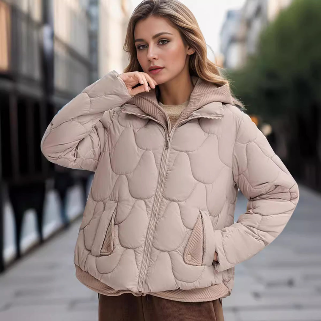 Damen modische gepolsterte Jacke mit abnehmbarer Kapuze und praktischen Taschen R&B
