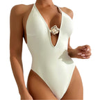 Damen einteiliger Badeanzug mit tiefem V-Ausschnitt und stilvollem Metalldetail R&B