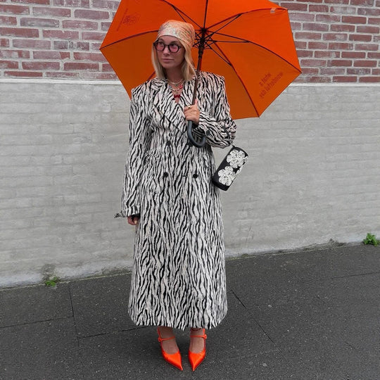 Damen modischer Langmantel mit animalischem Print R&B