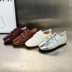 Damen Sneaker mit praktischem Klettverschluss und glänzender Oberfläche R&B