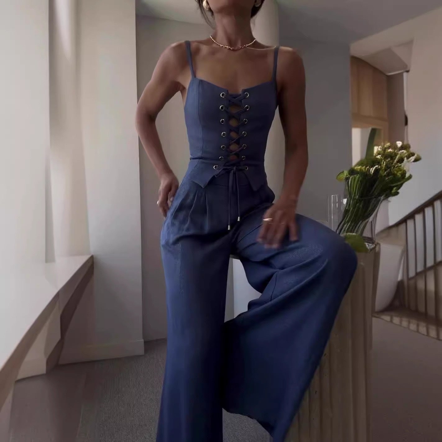 Damen Eleganter Jumpsuit mit Schnürung und weitem Bein R&B