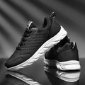 Damen Sportliche Sneakers mit atmungsaktiver Obermaterialstruktur und dämpfendem Fußbett