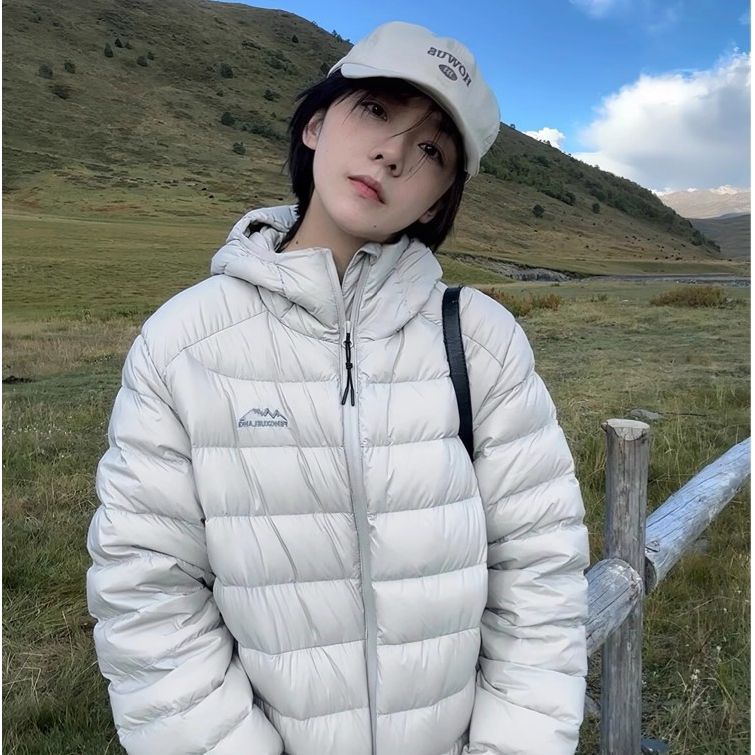 Damen gesteppte Winterjacke mit hohem Kragen und praktischen Seitentaschen