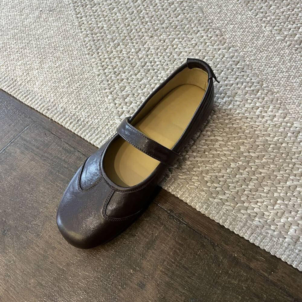Damen Komfortable und elegante Ballerinas mit verstellbarem Riemchen R&B