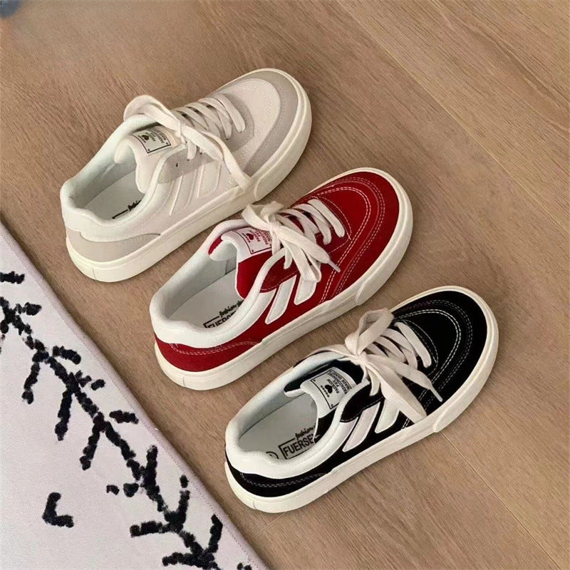 Damen Sneakers aus weichem Veloursleder mit rutschfester Sohle R&B