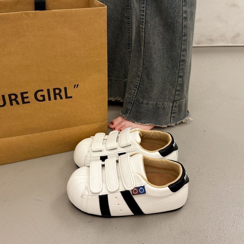Damen Sneakers mit praktischem Klettverschluss und robustem Obermaterial