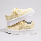 Damen Sportliche Sneakers mit dicker Laufsohle und atmungsaktiver Fütterung R&B