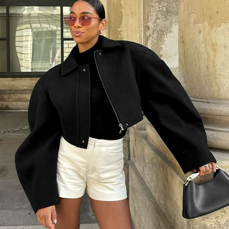 Damen Oversized Cropped-Jacke mit innovativem Schnitt R&B