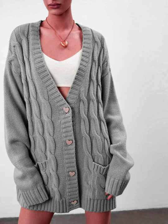 Damen Grobstrick-Cardigan mit herzförmigen Knöpfen und seitlichen Taschen R&B