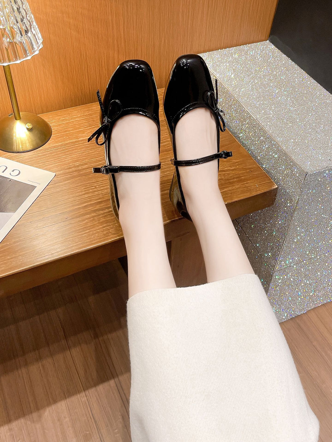 Damen Ballerina-Schuhe mit eleganter Schleifenverzierung und glänzender Oberfläche R&B