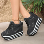 Damen Wedge-Sneaker im Denim-Look mit komfortablem Plateau R&B