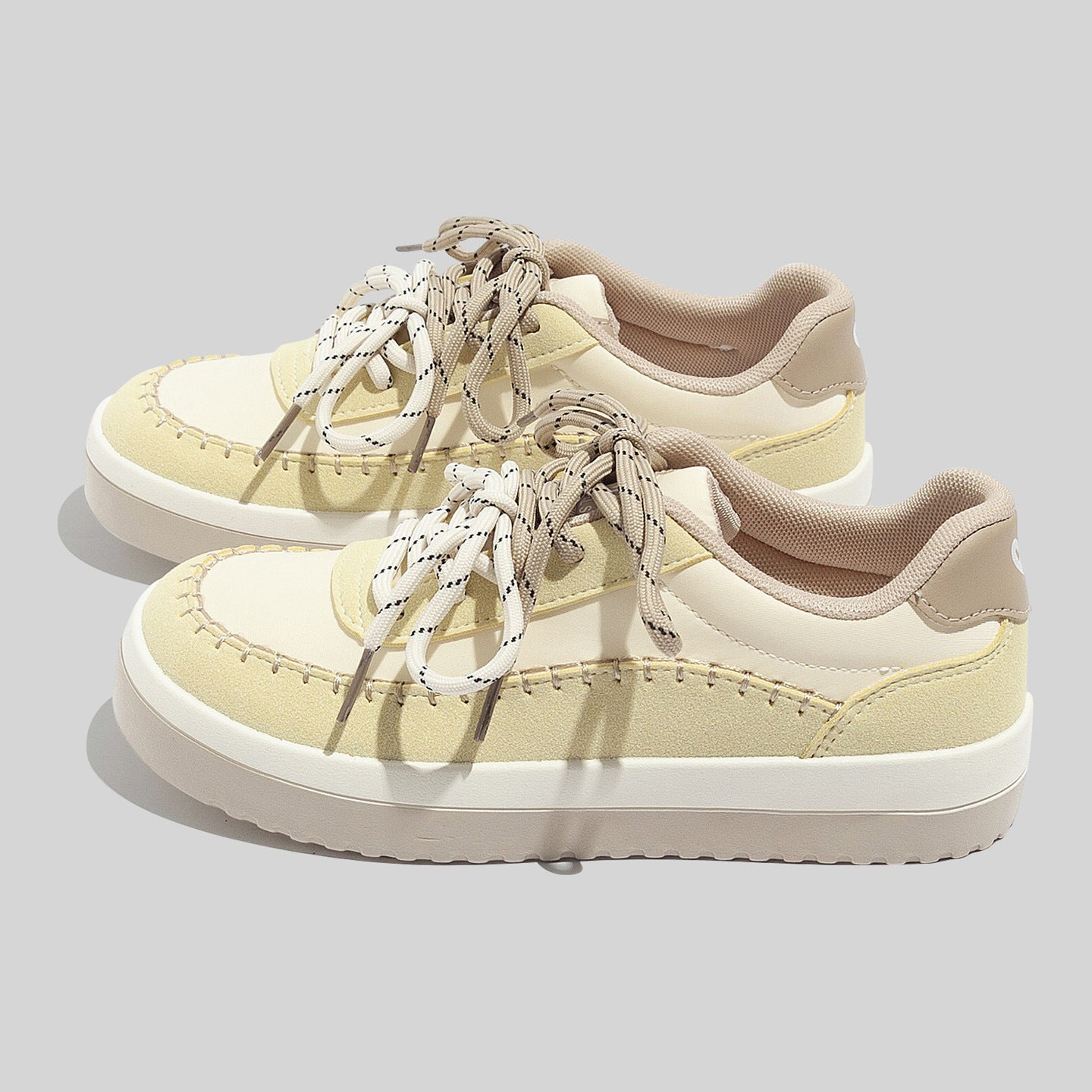 Damen Sneaker mit bequemer Dämpfung und sportlichem Design